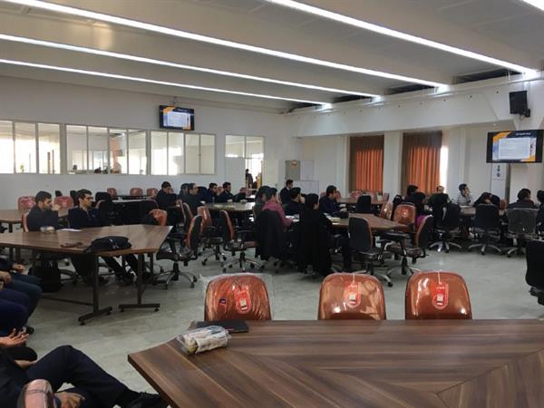 توسعه و ارائۀ خدمات ارزش‌افزوده و تولید محتوای دیجیتال بر بسترهای شبکه موبایلی ایرانسل در آذربایجان‌شرقی