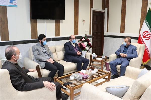مدیرکل ارتباطات و فناوری اطلاعات آذربایجان شرقی با فرماندار شهرستان میانه دیدار کرد.
