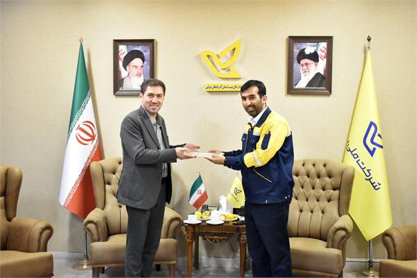 دیدار مدیرکل ارتباطات و فناوری اطلاعات استان آذربایجان شرقی با مدیرکل پست استان