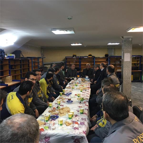 نیروی انسانی، ساختار اصلی و پشتوانه صنعت پست است