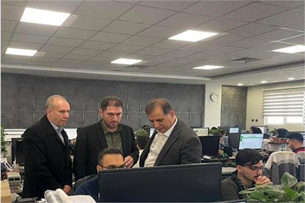 بازدید سرپرست اداره کل ارتباطات آذربایجان شرقی از شرکت دانش بنیان صبح پارلار