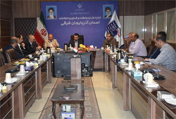 بررسی وضعیت و راهکارهای رفع موانع طرح ملی FTTx در شهرستان های استان آذربایجان شرقی