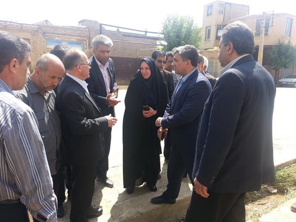 در بازدید مهندس حسین زاده از منطقه سیل زده شندآباد شبستر  نسبت به رفع موانع مخابراتی در مسیر سیل بند شهرشندآباد برنامه ریزی شد.