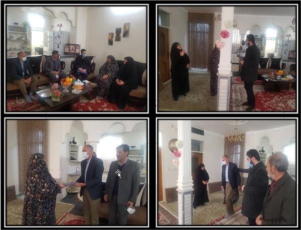 دیدار نمایندگان اداره کل ارتباطات و فناوری اطلاعات آذربایجان شرقی با خانواده‌های های معزز شهدای شهرستان میانه