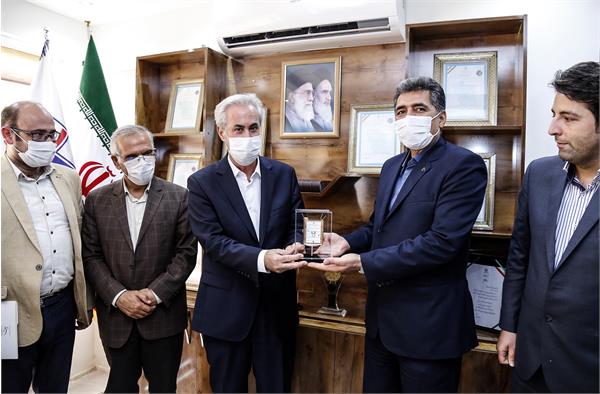 حمایت از مراکز پیشران توسعه باید در اولویت قرار گیرد