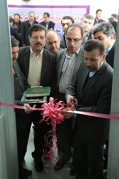 با حضور دکتر واعظی در شهرستان مراغه، نسل سوم تلفن همراه در شهر مراغه افتتاح و مورد بهره برداری قرار گرفت